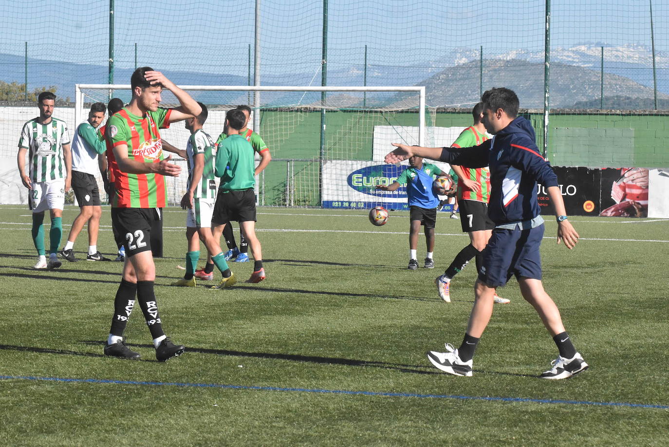 Explosión de alegría del Guijuelo tras clasificarse para el playoff