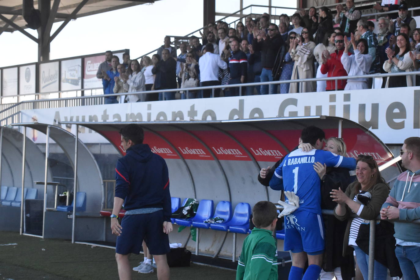 Explosión de alegría del Guijuelo tras clasificarse para el playoff