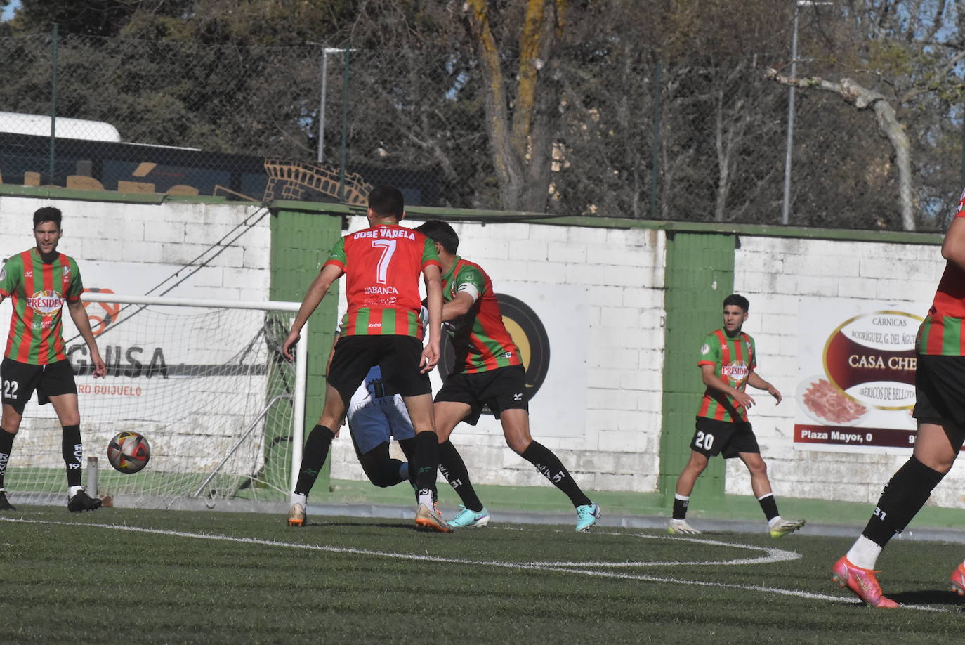 Explosión de alegría del Guijuelo tras clasificarse para el playoff