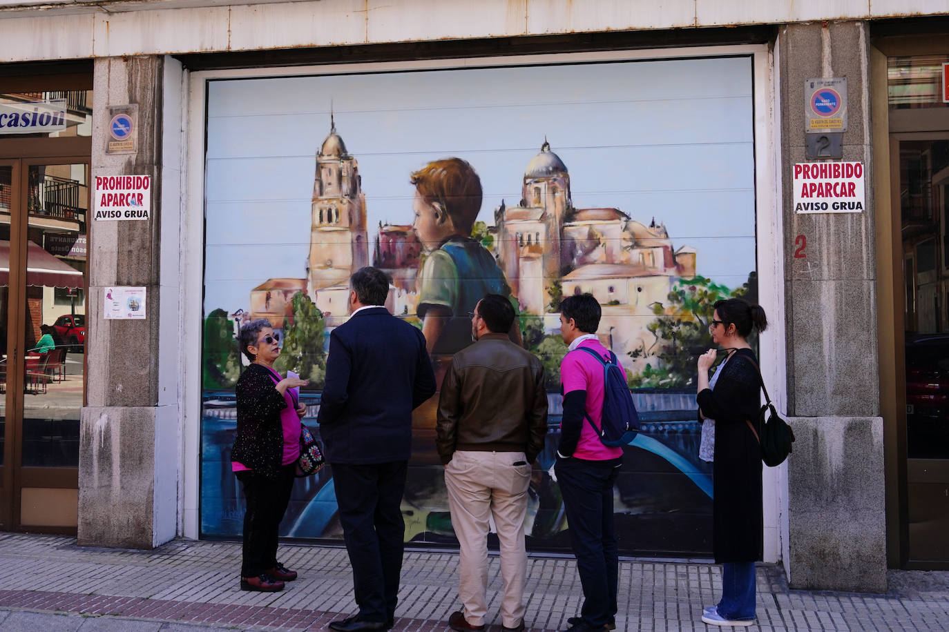 Catorce nuevas joyas de arte urbano enriquecen el barrio del Oeste