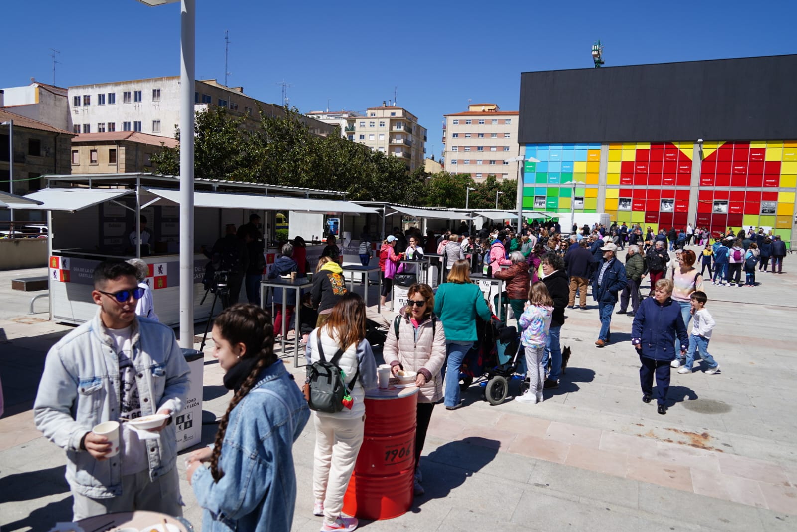 Día de la Comunidad: música, deporte y tapas en la plaza de la Concordia