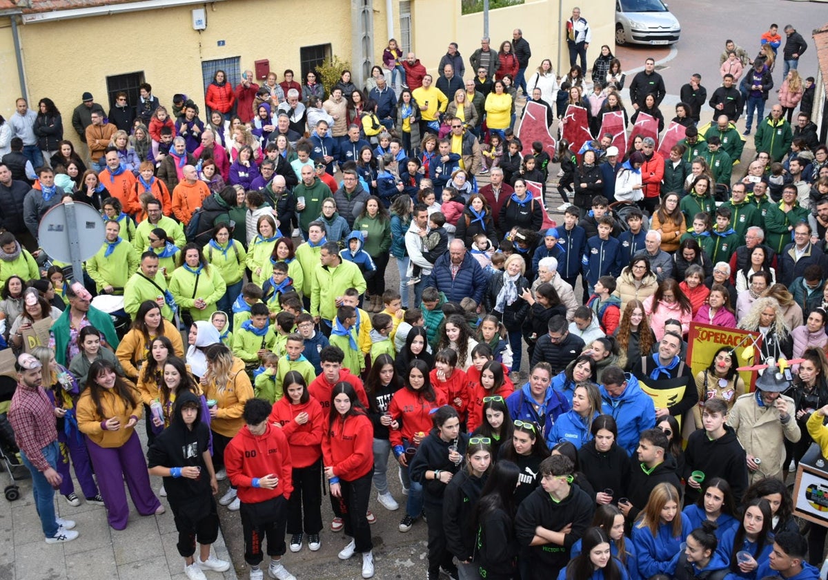 Así han sido el pregón, el chupinazo y la cita de las peñas en las fiestas de Doñinos