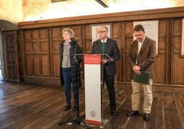 Susana González Marín, el vicerrector de Investigación y Transferencia, José Miguel Mateos Roco, y Óscar Lilao Franca.