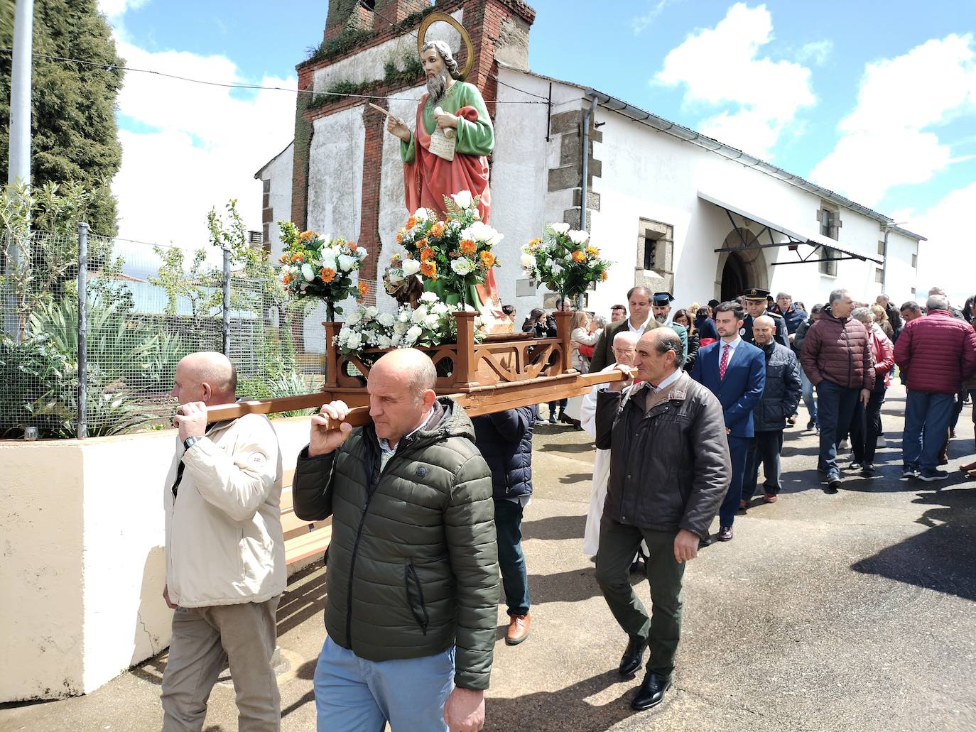 Animada jornada festiva en Cabezuela de Salvatierra en honor a San Marcos