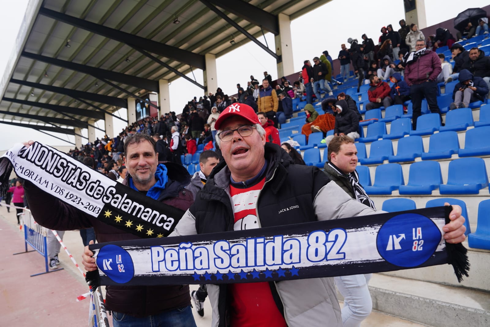 Búscate en la grada del Reina Sofía en el partido contra el Sabadell