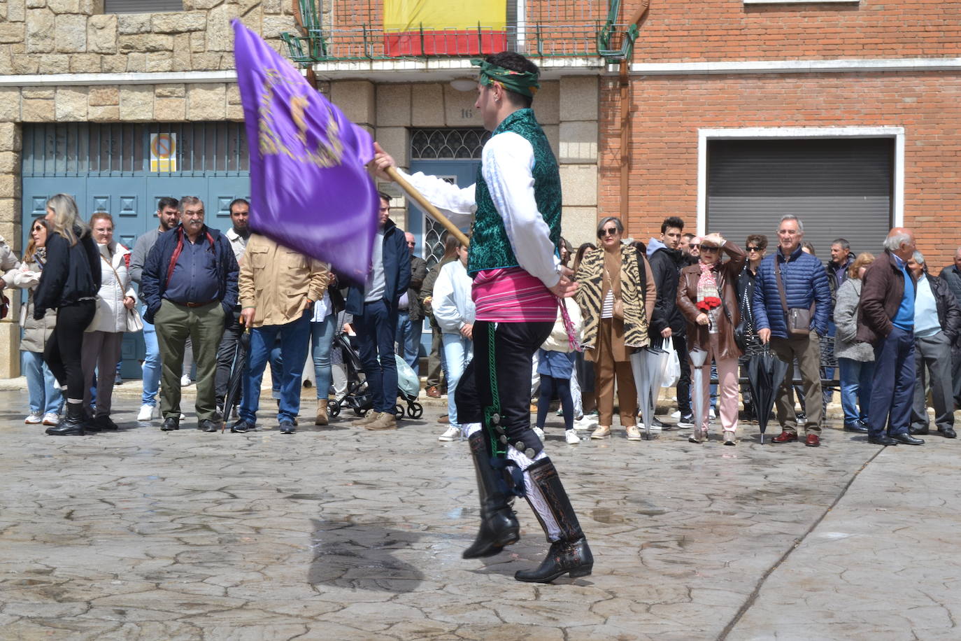 La Feria de San Felipe se impone a la lluvia en Barruecopardo