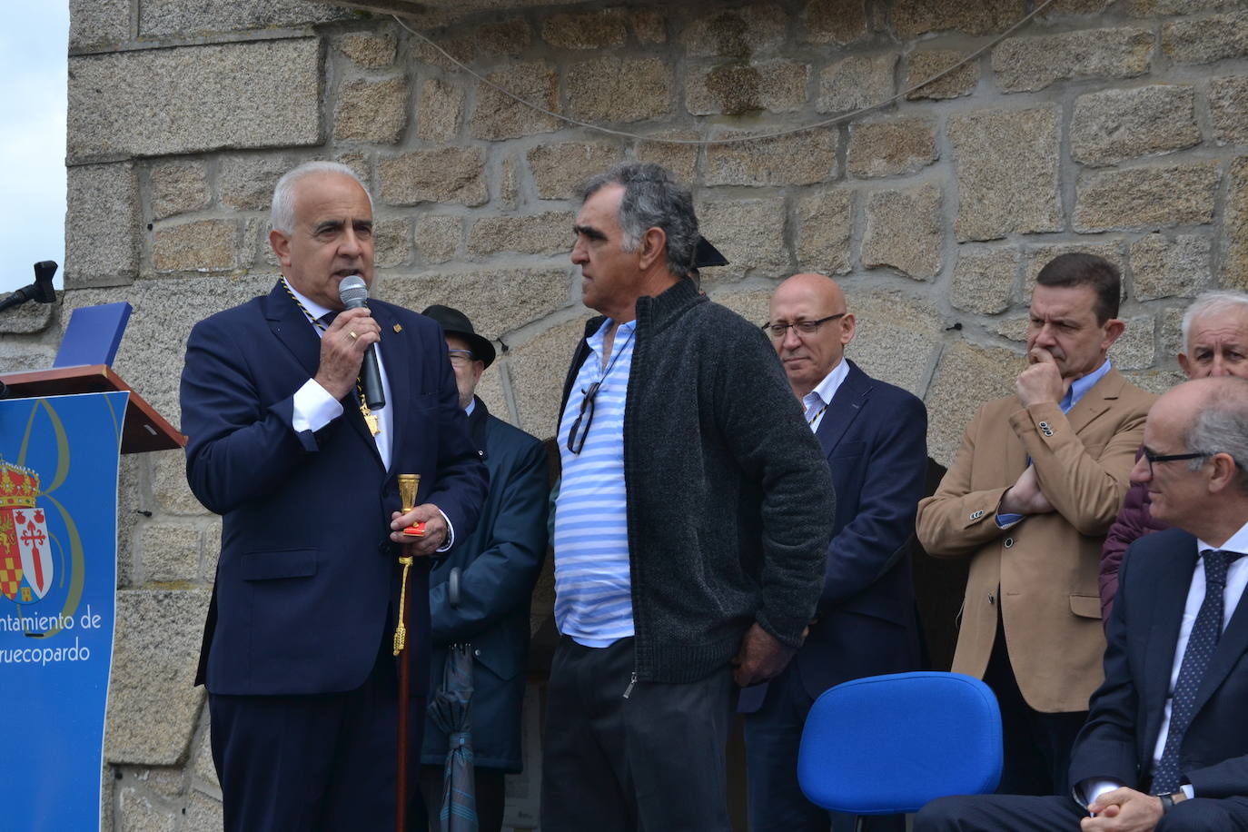 La Feria de San Felipe se impone a la lluvia en Barruecopardo