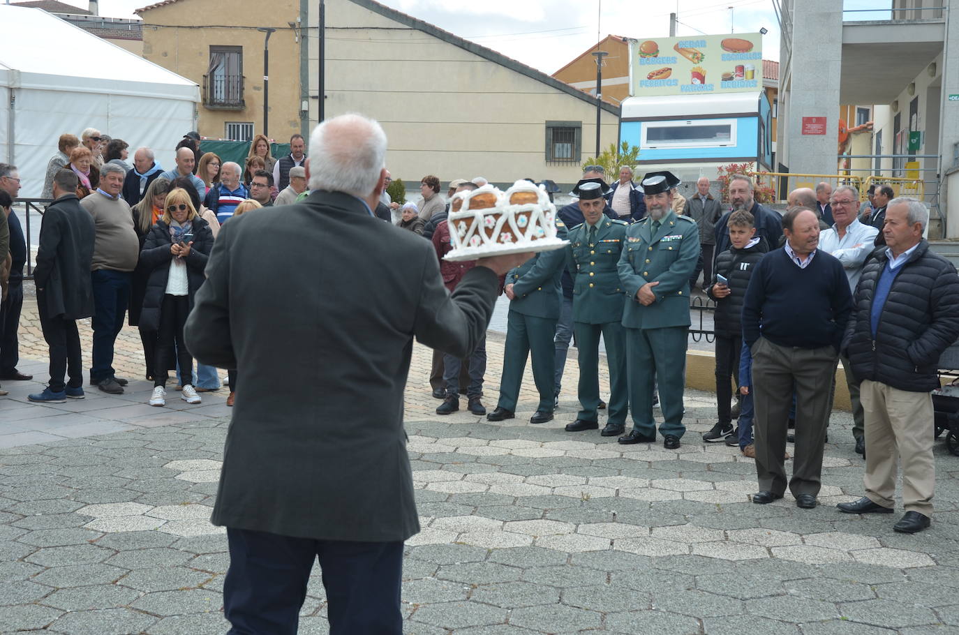 La Santa Cruz embriaga de júbilo Saelices el Chico