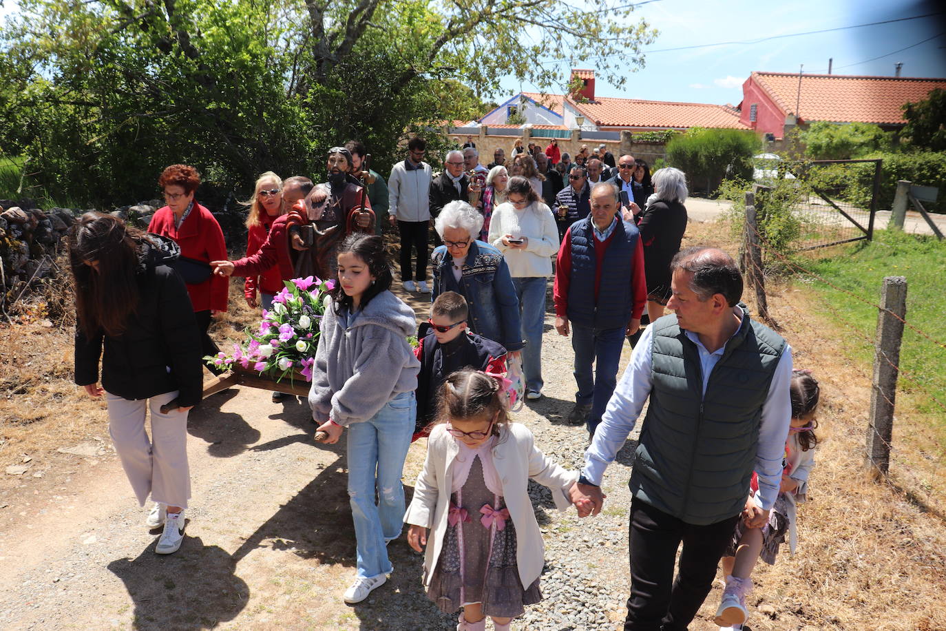 Navarredonda de Salvatierra celebra su día de fiesta