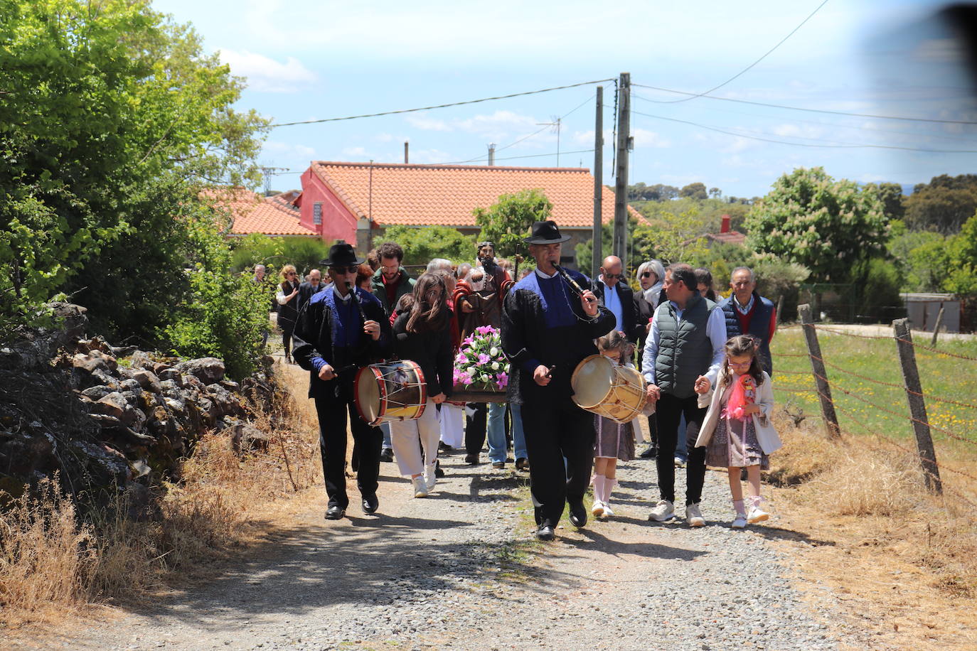 Navarredonda de Salvatierra celebra su día de fiesta