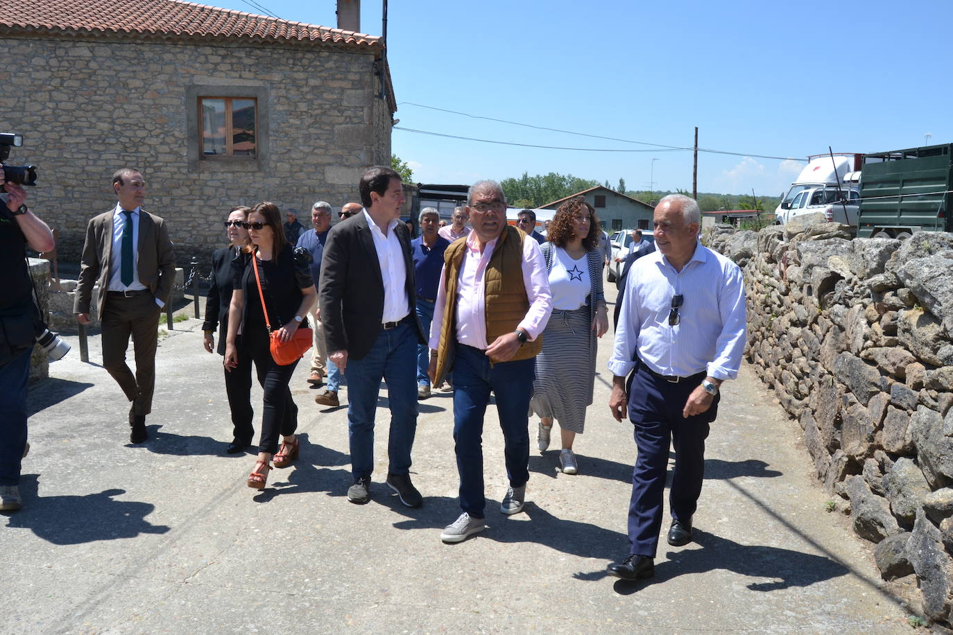 Mañueco a los ganaderos: «Tenéis mi apoyo personal y político»