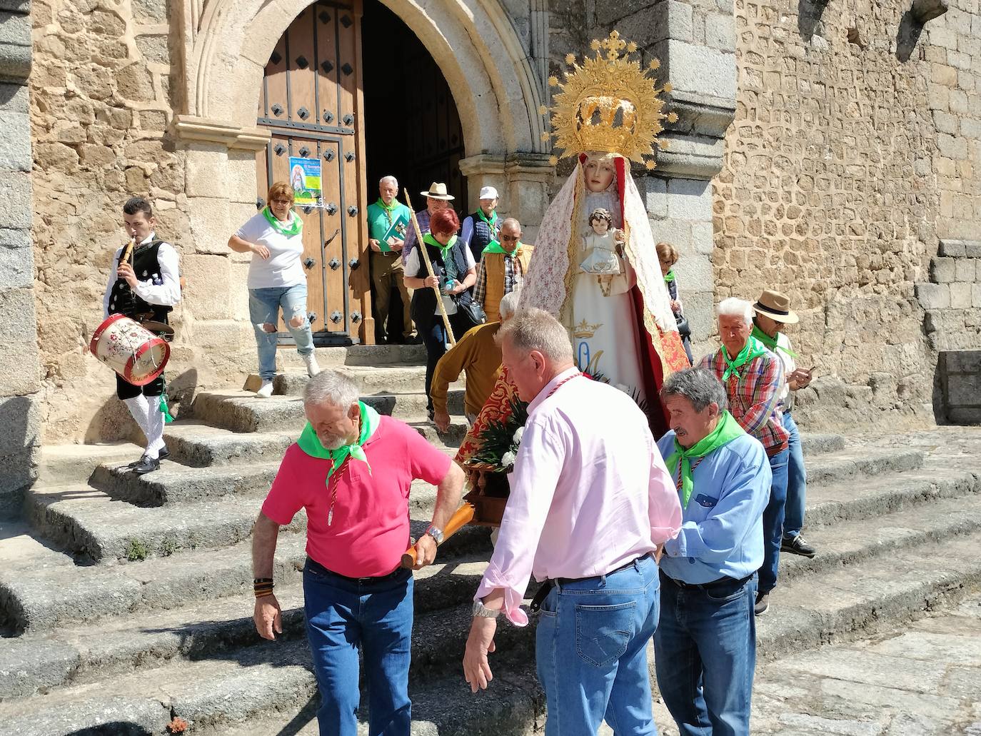 Unidos en torno a la Virgen de Montemayor