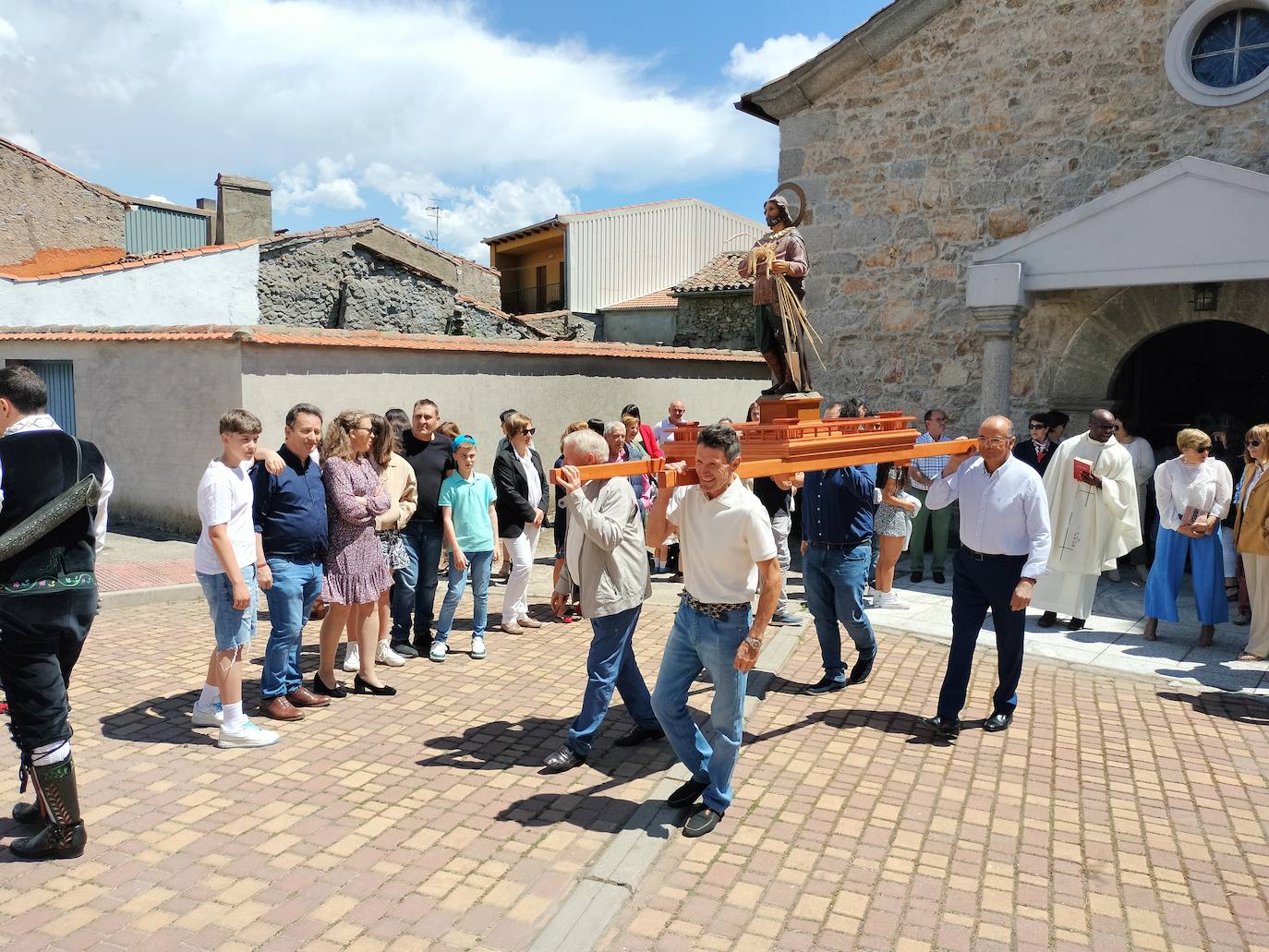 Peromingo cumple con San Isidro y celebra su día de fiesta