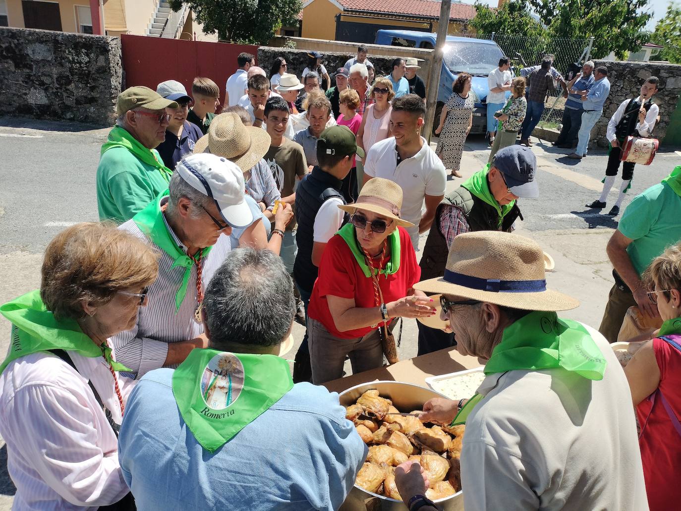 Unidos en torno a la Virgen de Montemayor