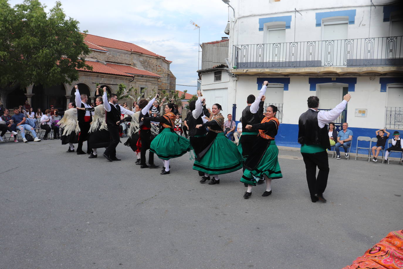 Jornada de tradición y danzas en Cespedosa de Tormes