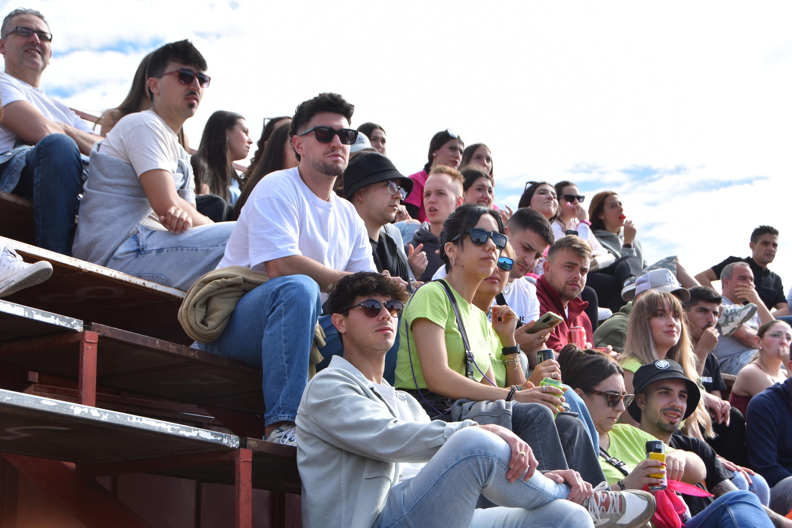 Risas, competición y diversión en el &#039;Humor Amarillo&#039; de Villamayor