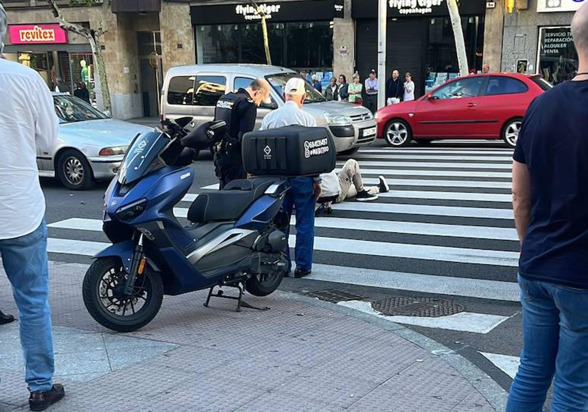 El herido, en el paso de peatones.