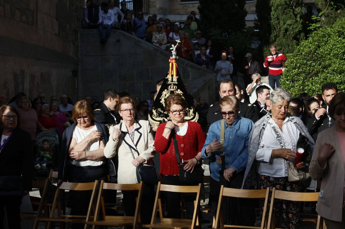 Multitudinaria procesión del Cristo de los Milagros