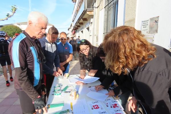 Más de 150 ciclistas en el paraíso de Alaraz