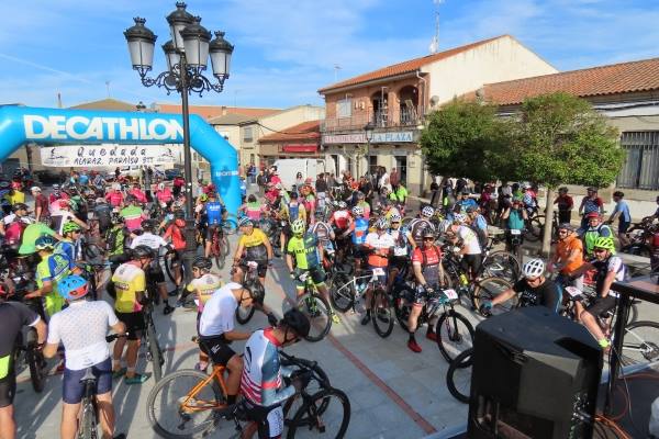 Más de 150 ciclistas en el paraíso de Alaraz