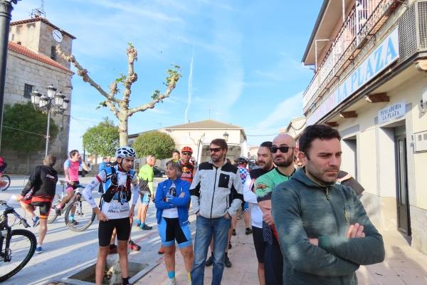 Más de 150 ciclistas en el paraíso de Alaraz