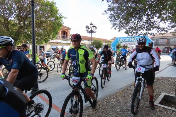 Más de 150 ciclistas en el paraíso de Alaraz