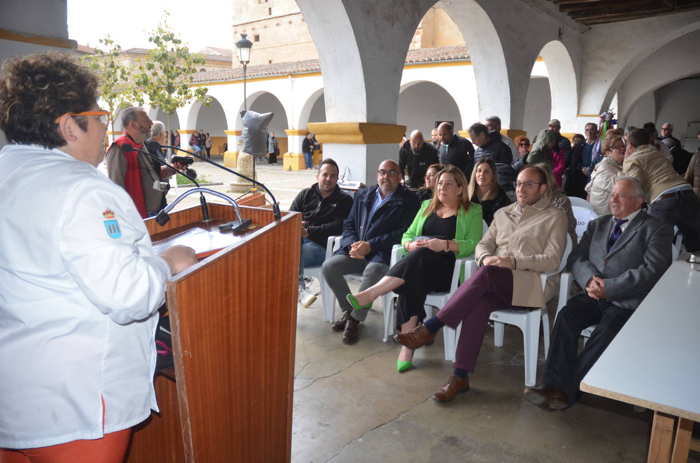 Pregón pasado por agua en el inicio de la III Feria del Farinato de Ciudad Rodrigo