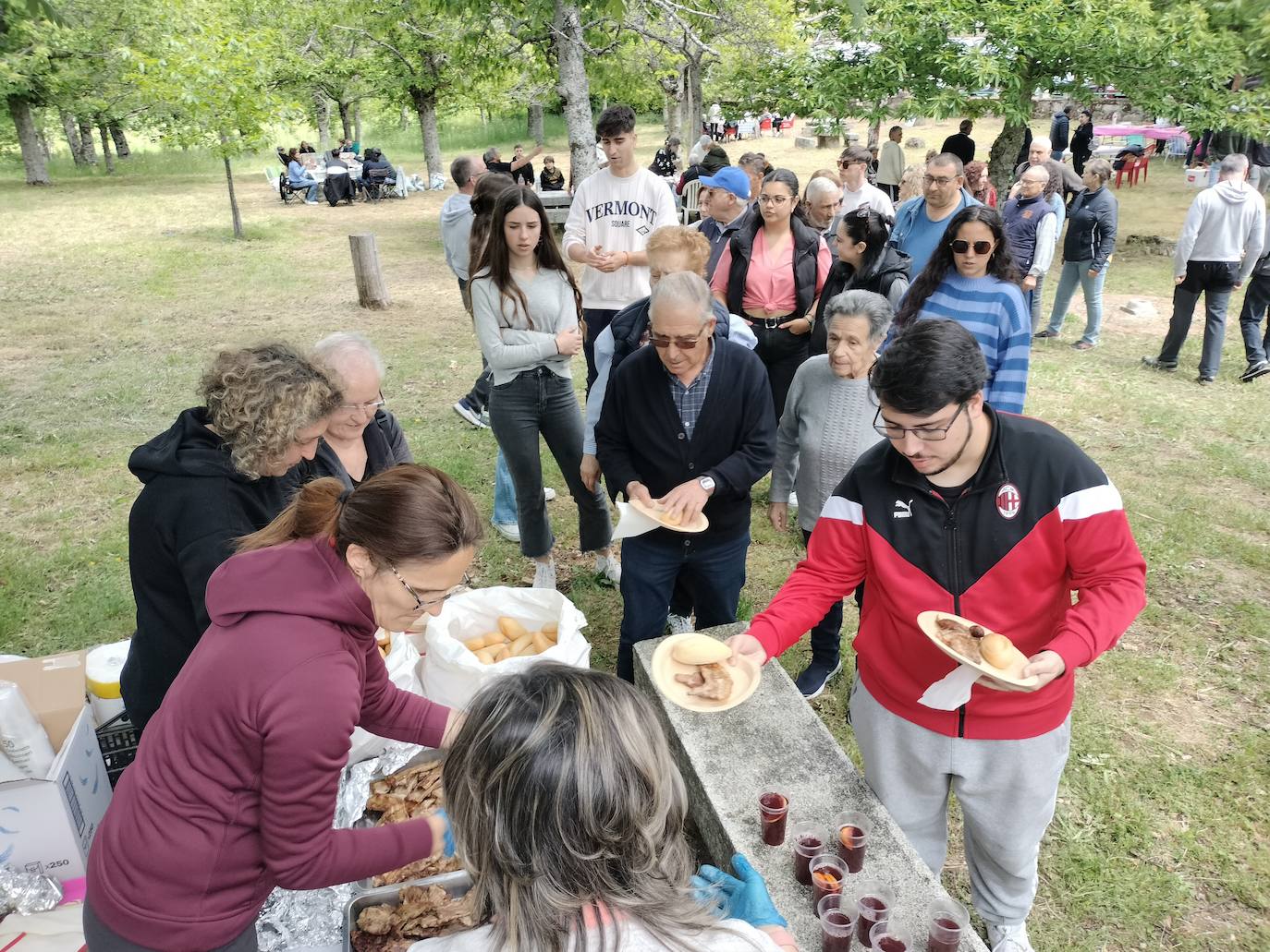 Puerto de Béjar disfruta de un animado día de romería