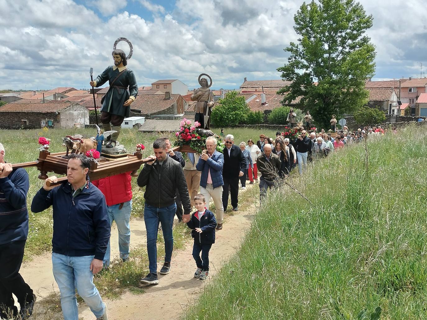 Cinco pueblos unidos por las bendiciones de San Isidro