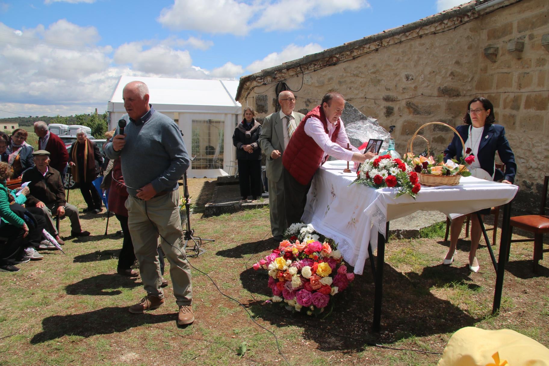Mil vítores a la Virgen de los Remedios en El Cañedo