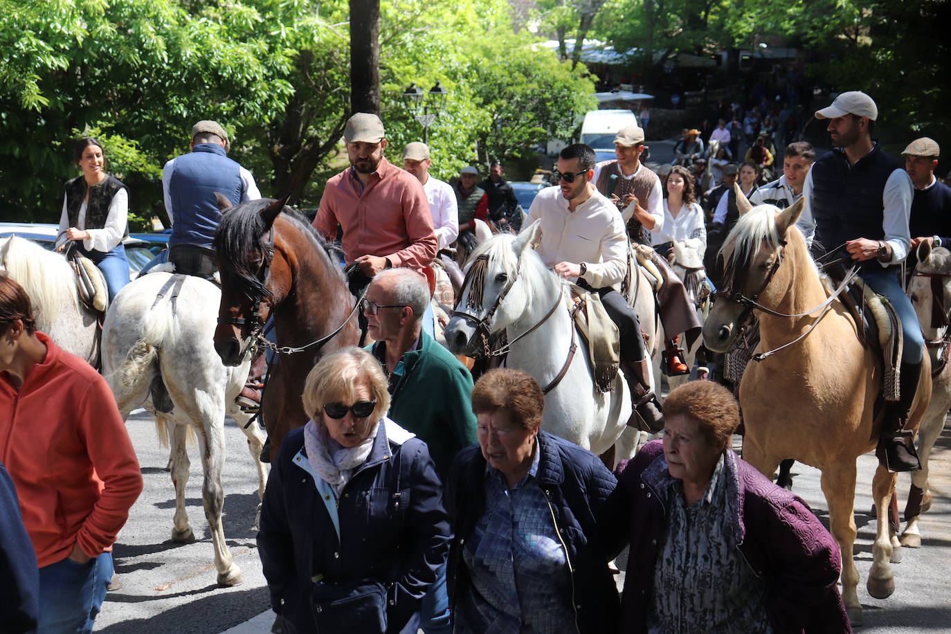 Los paporros llenan El Castañar de Béjar para honrar a la patrona