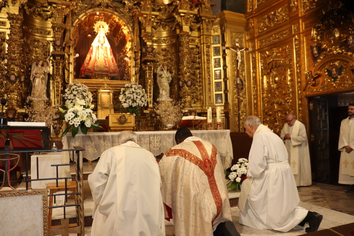 Los paporros llenan El Castañar de Béjar para honrar a la patrona