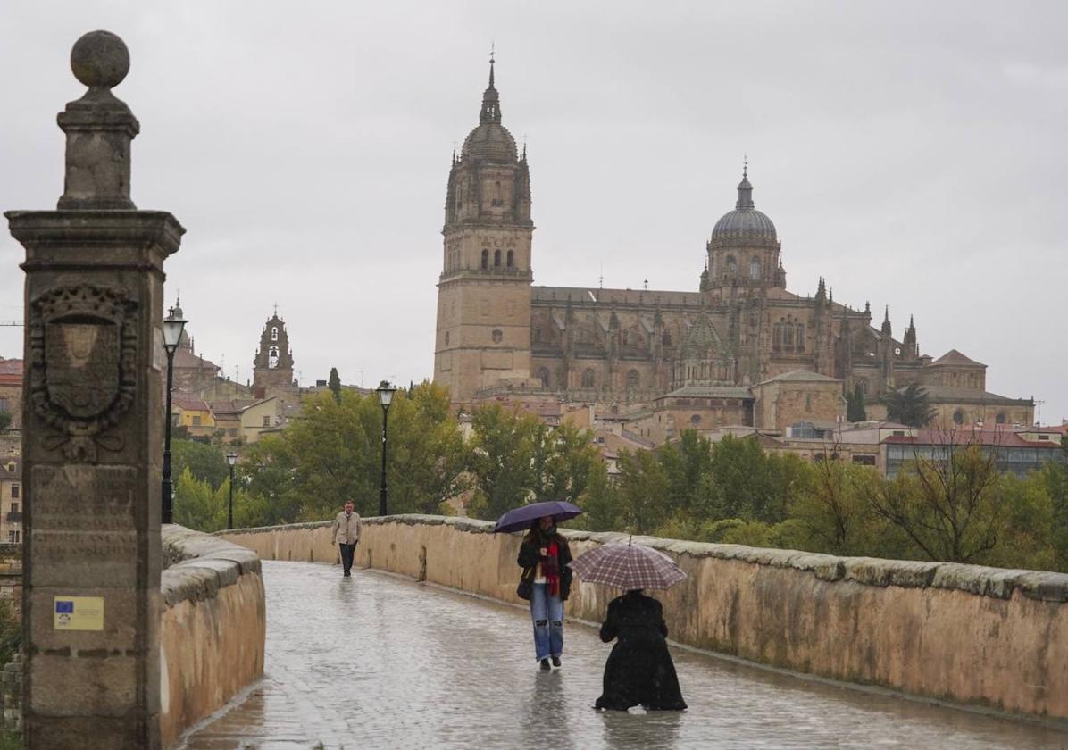 Mal tiempo en Salamanca en una foto de archivo