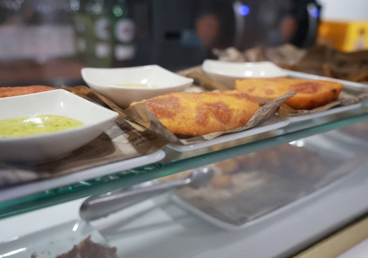 La oferta de pinchos y tapas es muy variada.