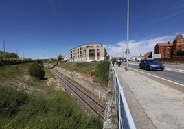 La vía a Portugal, a su paso por la entrada Sur de la ciudad.