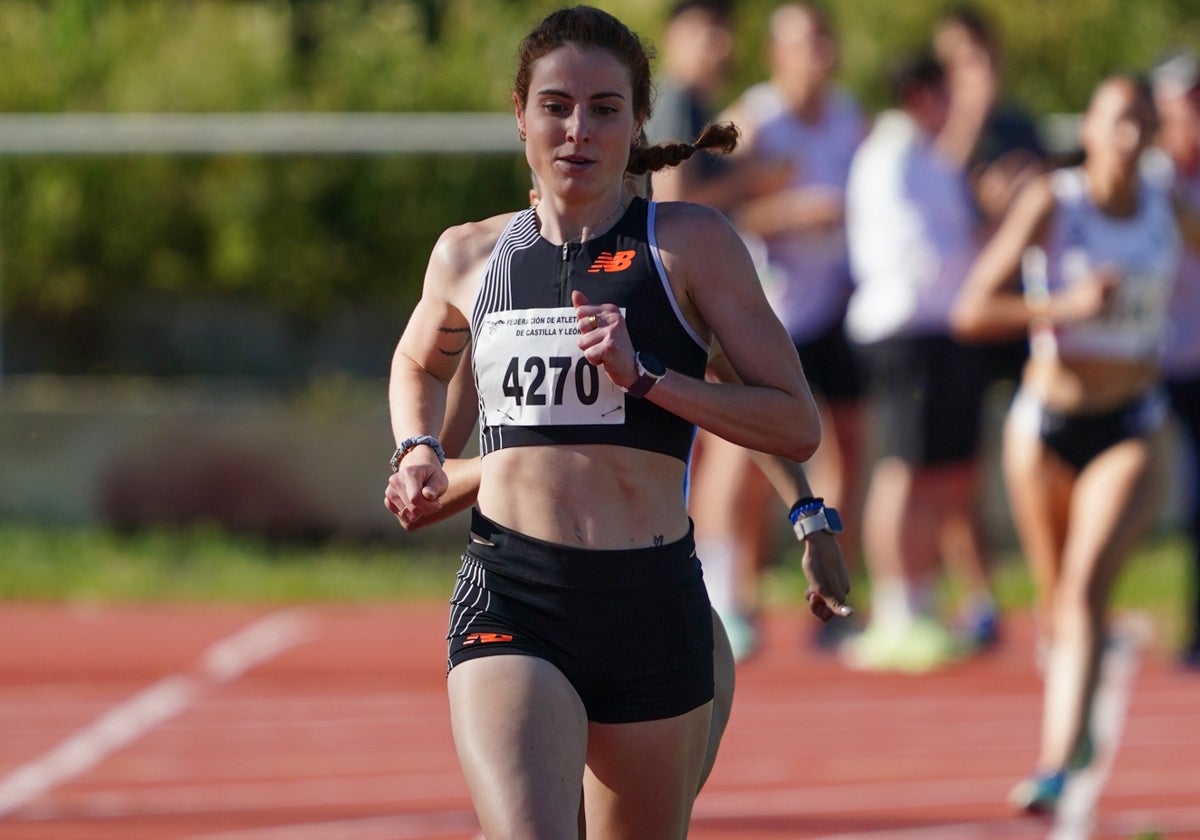 Lorena Martín, corriendo hace unas semanas en Las Pistas.