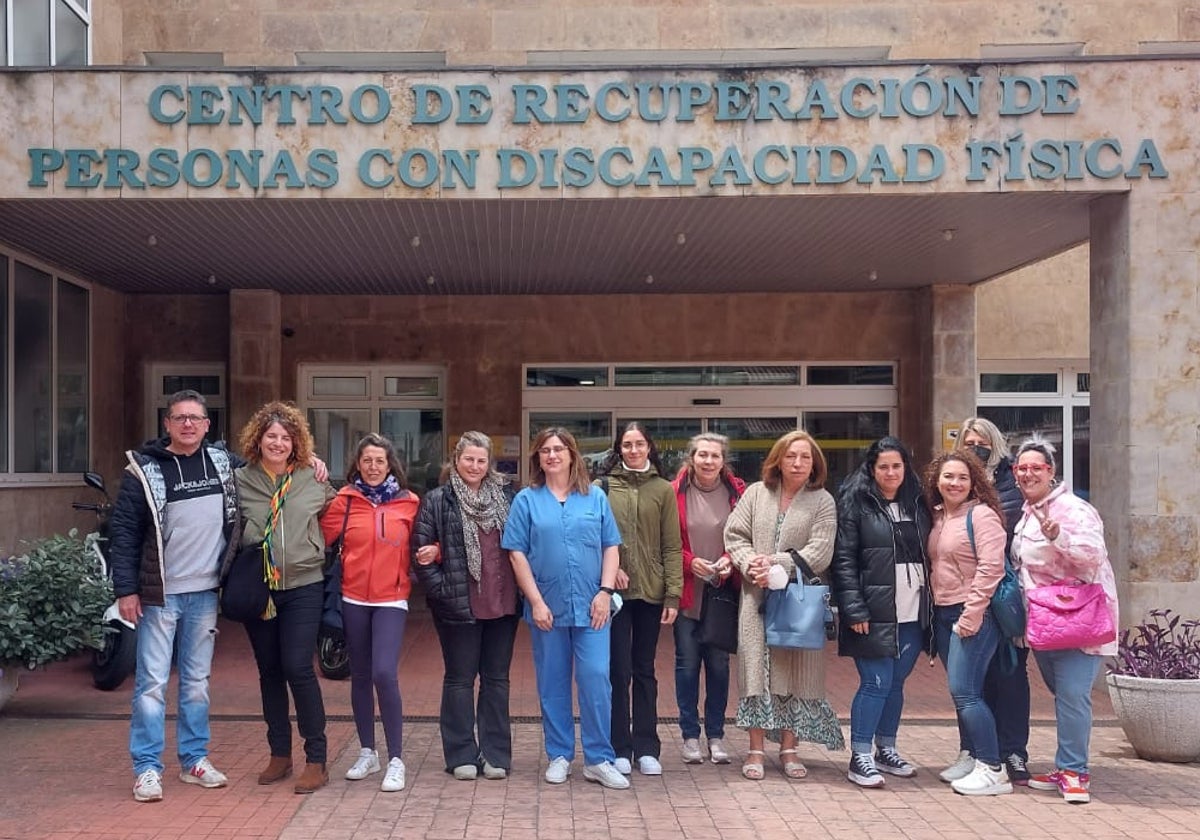 Participantes del Programa Mixto de Formación y Empleo Atención Sociosanitaria en Santa Marta.