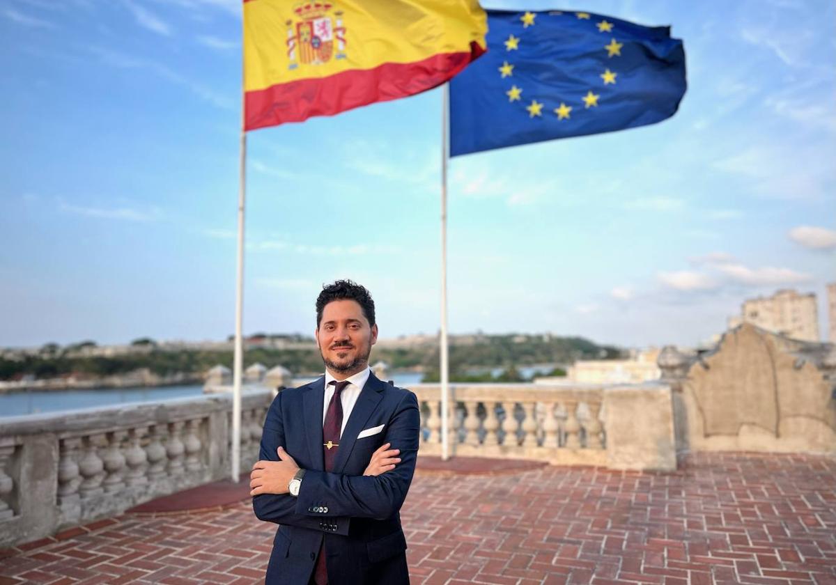 Ibán Prieto: «De niño en mi pueblo nunca imaginé que podría llegar a ser diplomático»