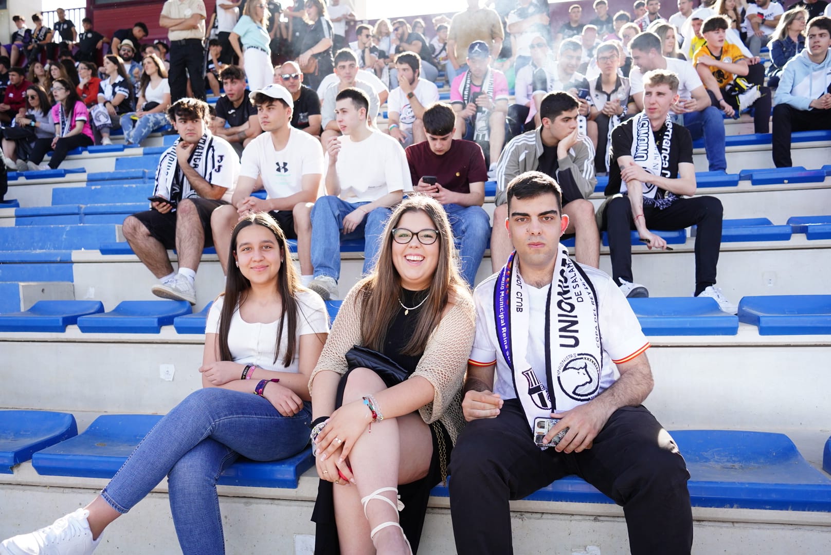 Búscate en la grada del Reina Sofía en el partido contra el Arenteiro