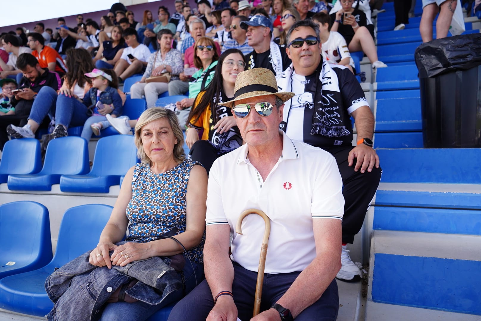 Búscate en la grada del Reina Sofía en el partido contra el Arenteiro