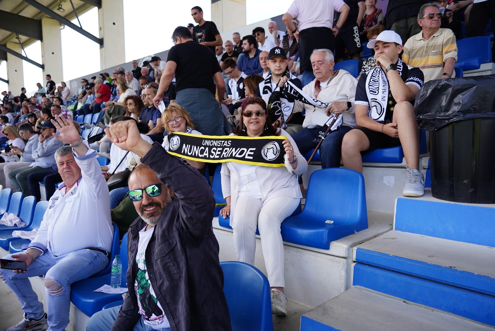 Búscate en la grada del Reina Sofía en el partido contra el Arenteiro