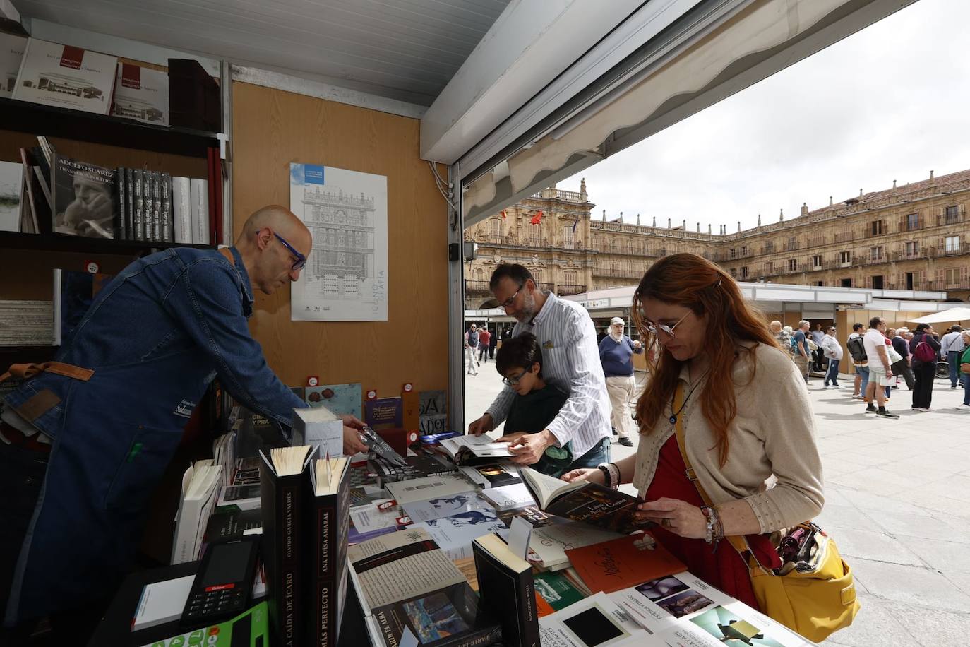 Buen colofón a la Feria del Libro: buen tiempo y gran afluencia