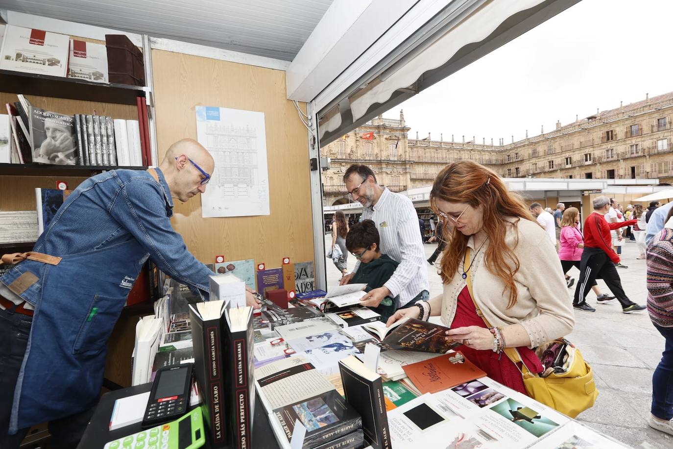 Buen colofón a la Feria del Libro: buen tiempo y gran afluencia