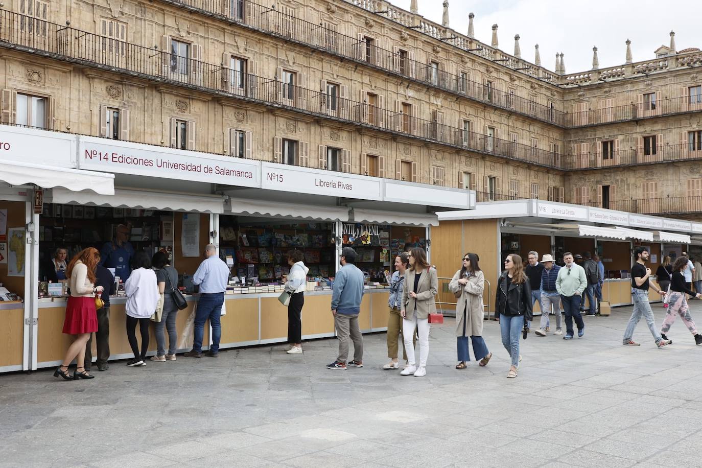 Buen colofón a la Feria del Libro: buen tiempo y gran afluencia
