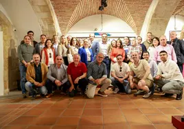 Alumnos de la III edición de MasterClass TOROS junto a El Cid y Carmen Seguín.