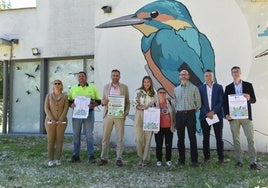 Marta Labrador (en el centro), junto a representantes de las empresas y entidades colaboradoras.