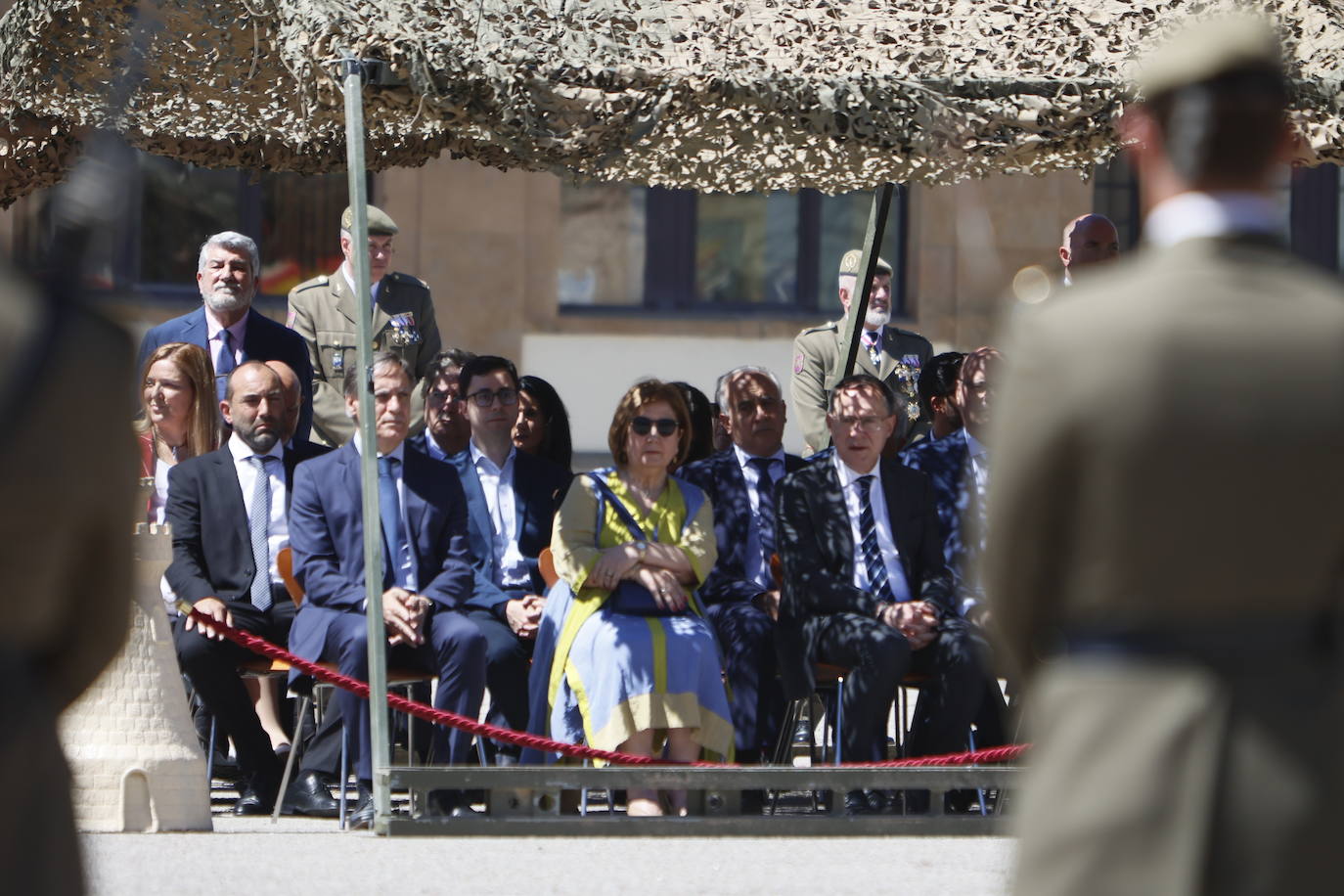 Un recuerdo en el día de San Fernando a los que «sirven más allá de estas fronteras»