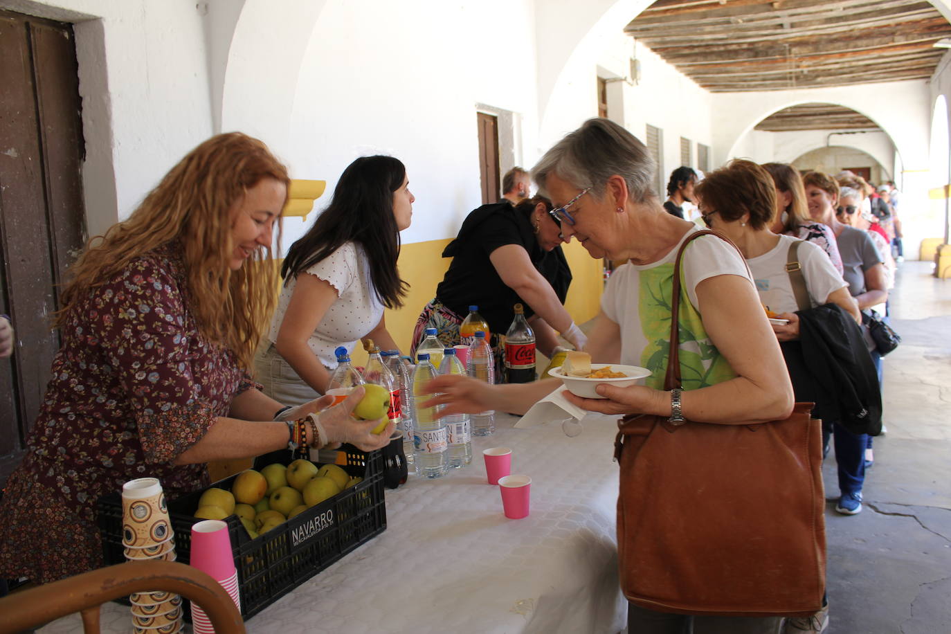 Casi medio millar de raciones de patatas meneás &quot;solidarias&quot; en Ciudad Rodrigo