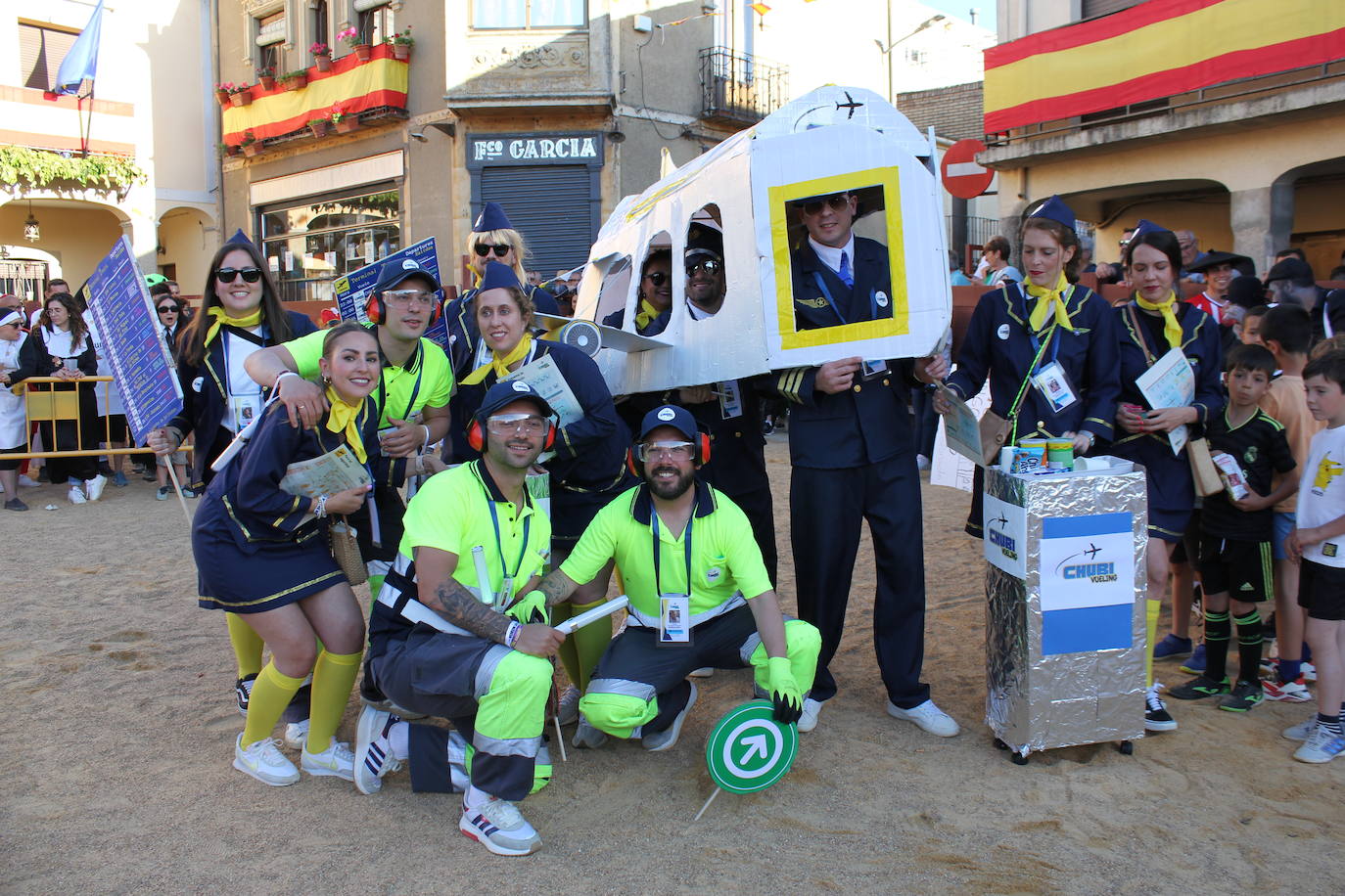 El multitudinario desfile de disfraces en la Fuente de San Esteban, en imágenes