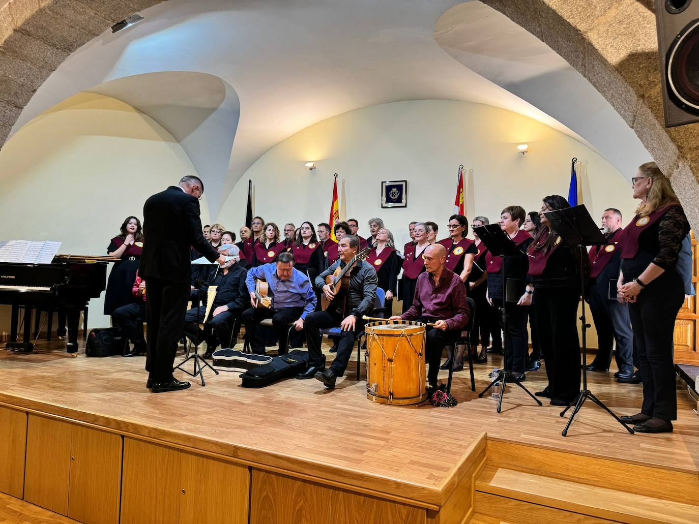 Béjar disfruta de una intensa jornada de viernes en la antesala de la fiesta del Corpus Christi